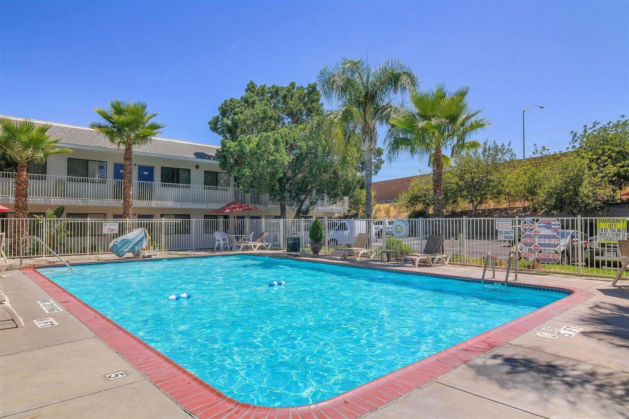 Hotel Vagabond Sylmar 2*