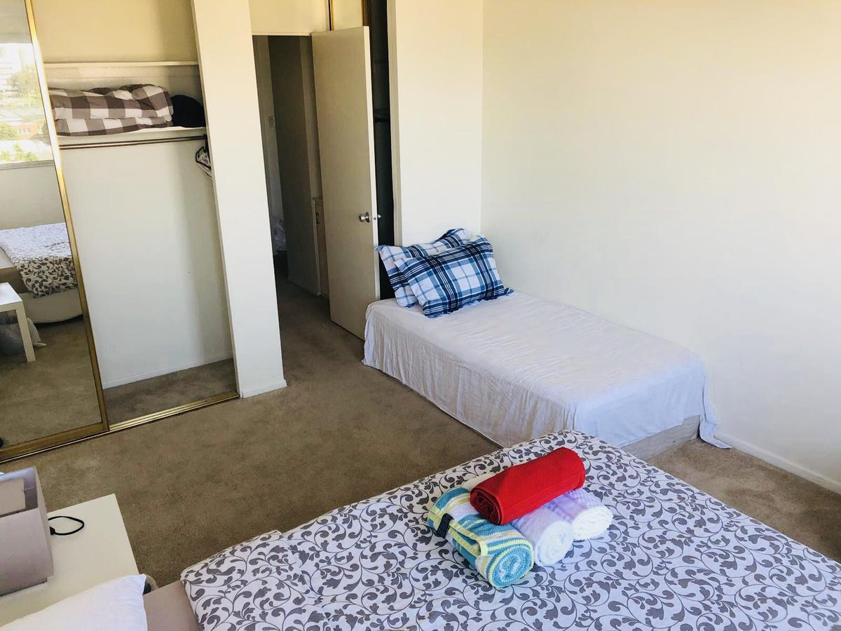 Apartment Barrington Plaza