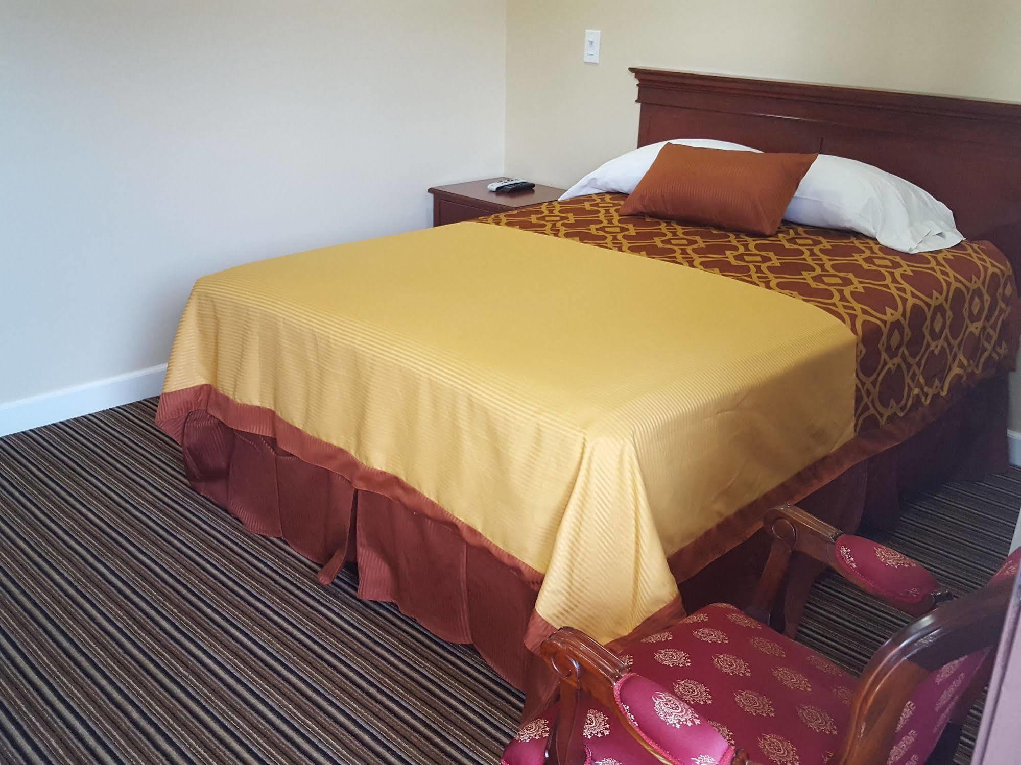 Travel Inn Motel *