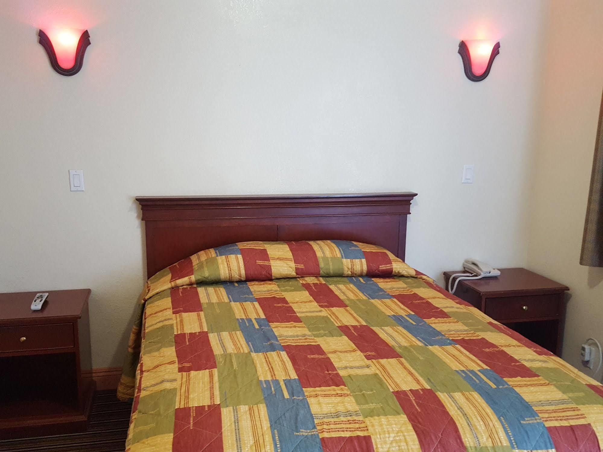 Travel Inn Los Angeles