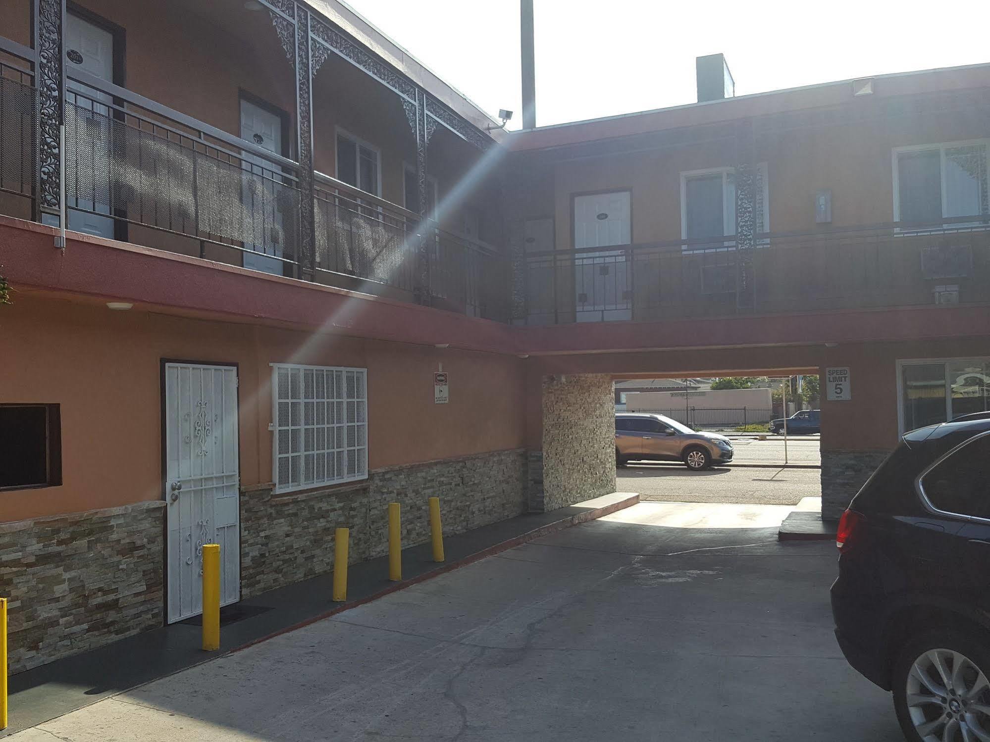Motel Travel Inn Los Angeles