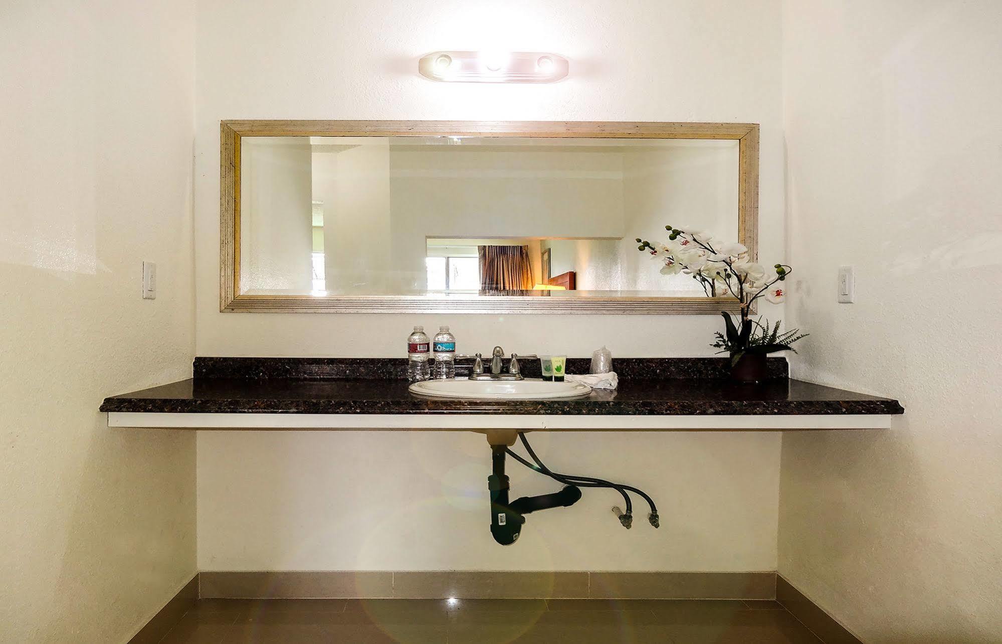Hotel M El Monte