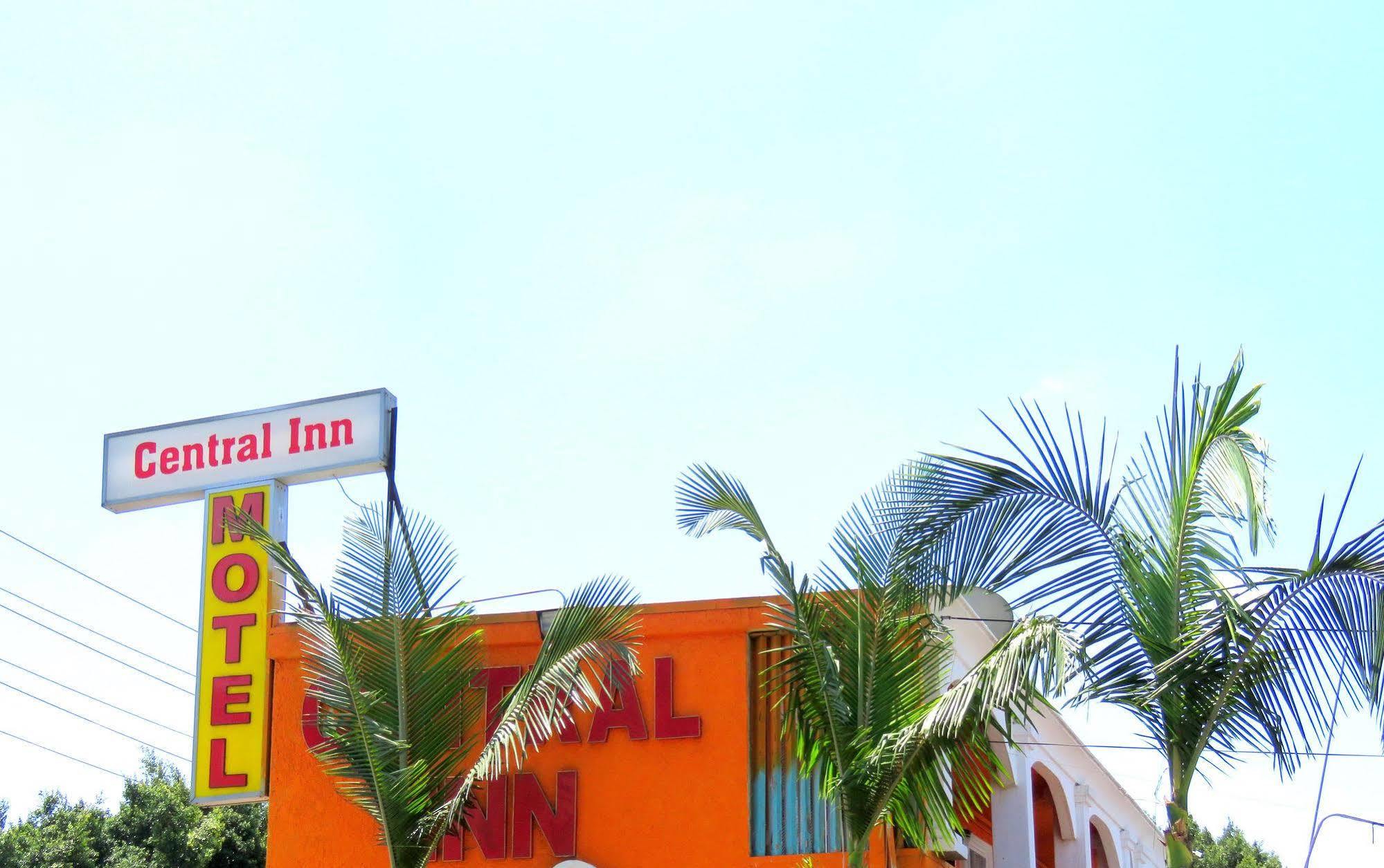 Central Inn Motel 2*
