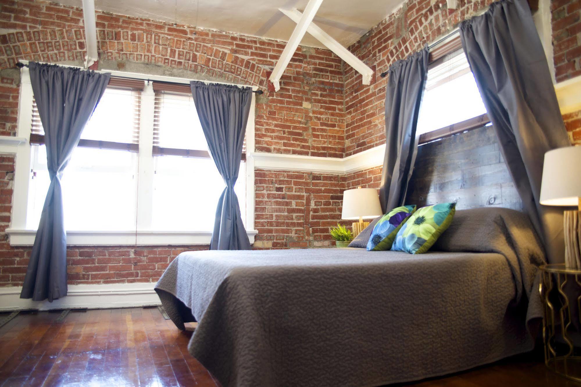 Ellison 3* Los Angeles