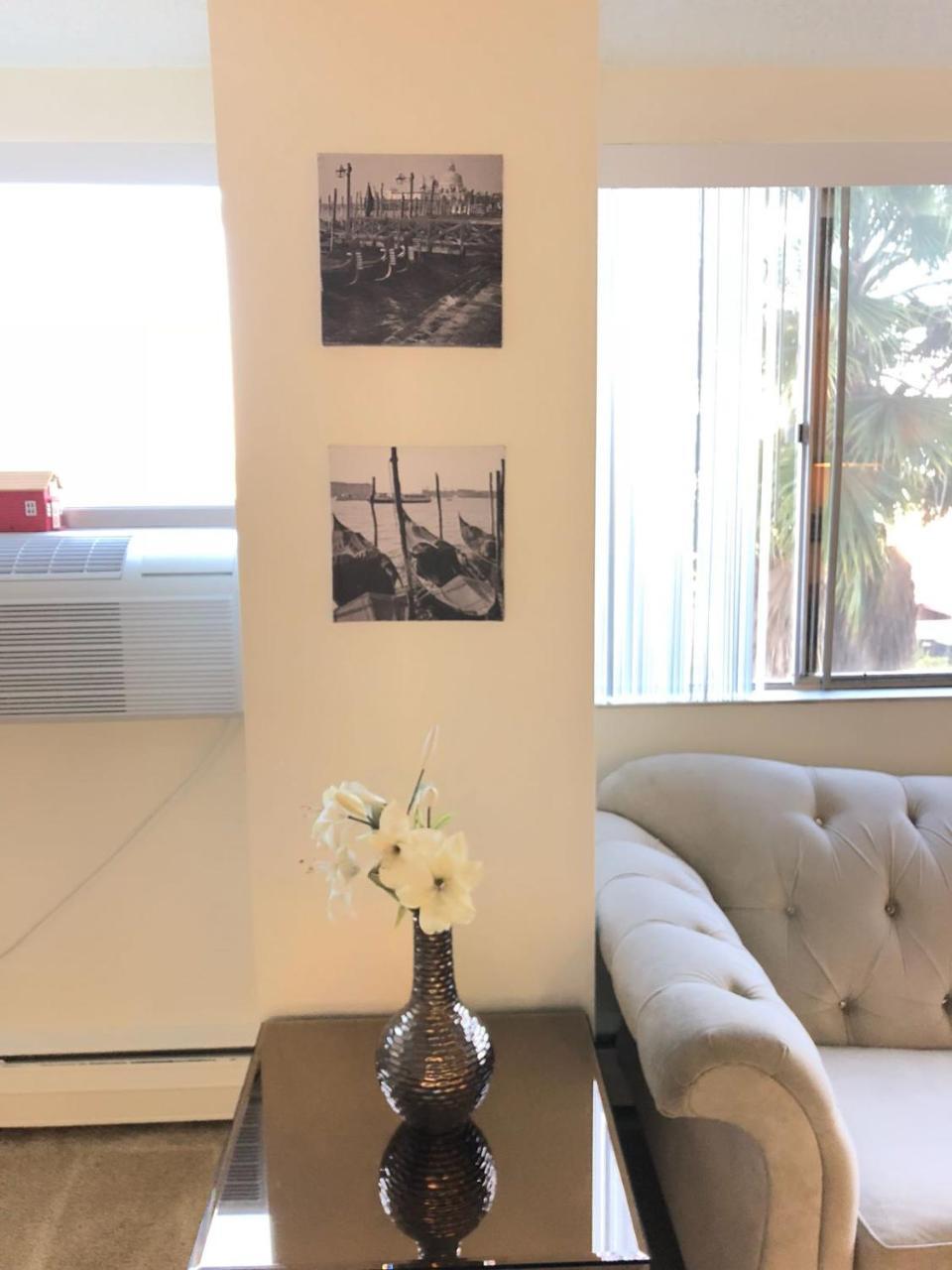 Barrington Plaza Apartment Los Angeles