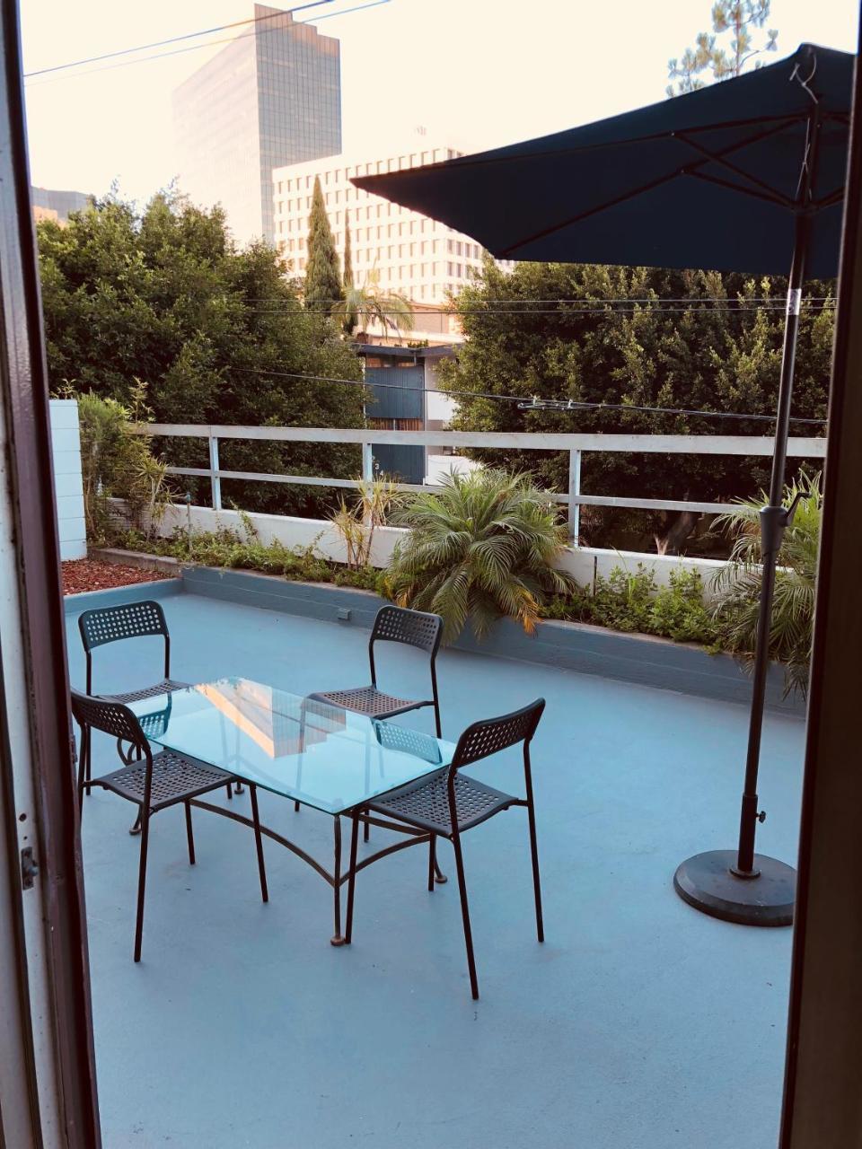 Apartment Barrington Plaza