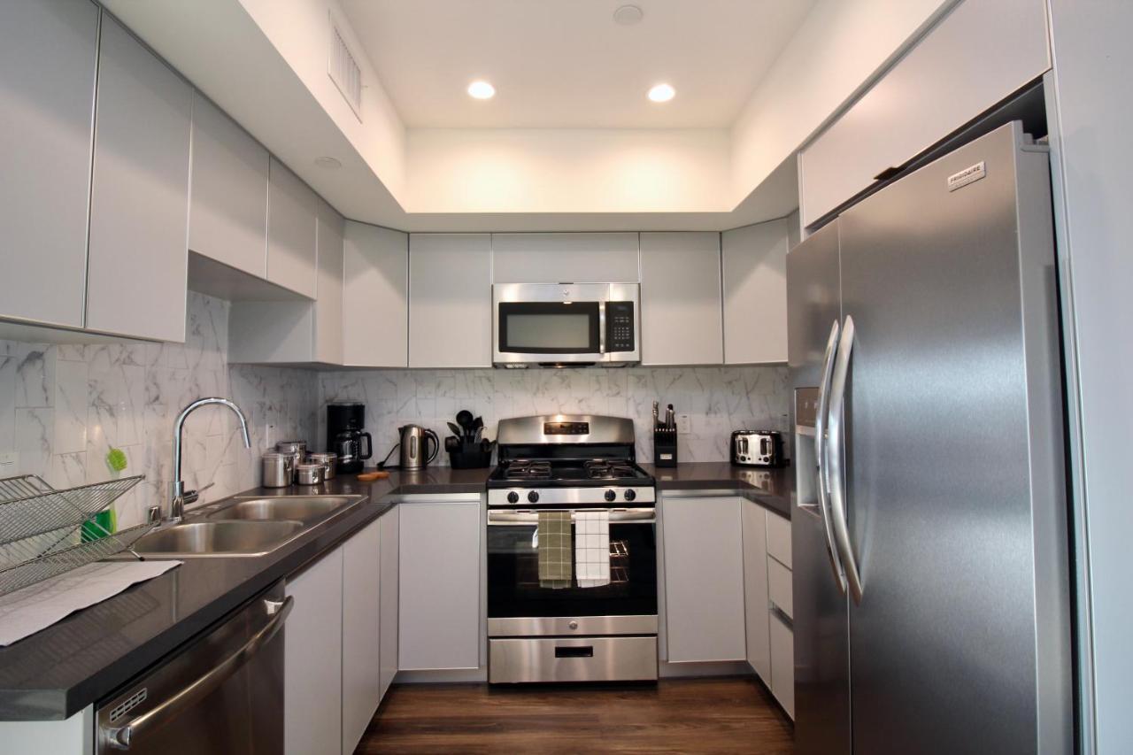Deluxe Suites | Free Parking | 2br&2bt *