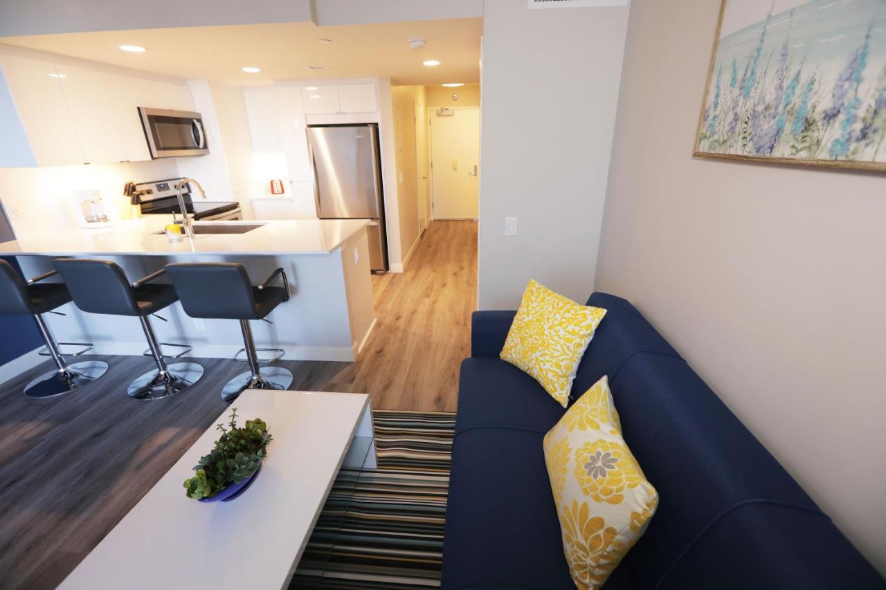 Downtown Cosmopolitan Residences Hotel 3*