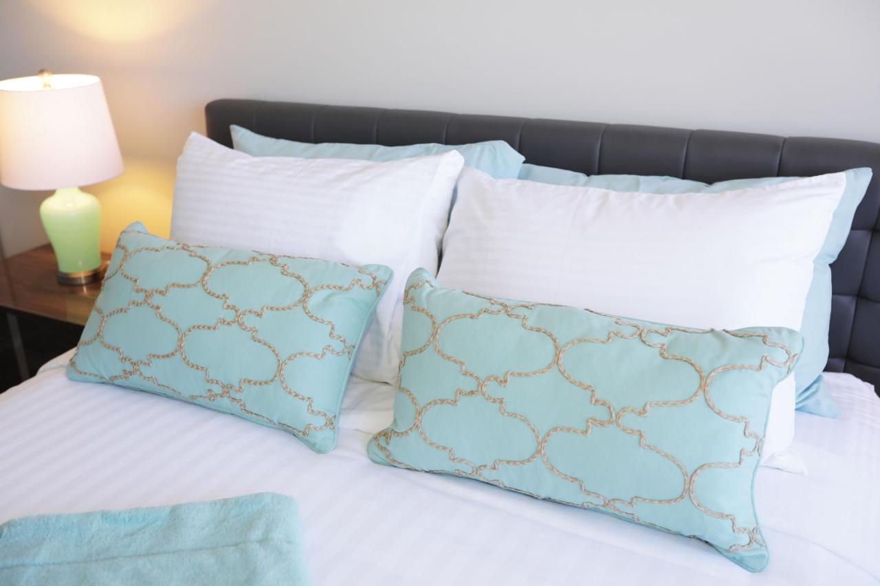 Downtown Cosmopolitan Residences Hotel 3*