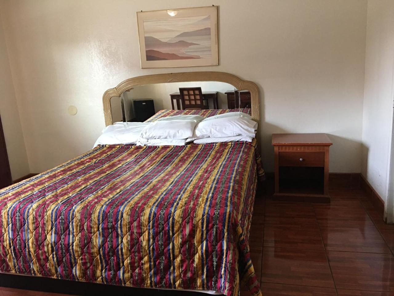Motel Piper - Angeles 5*