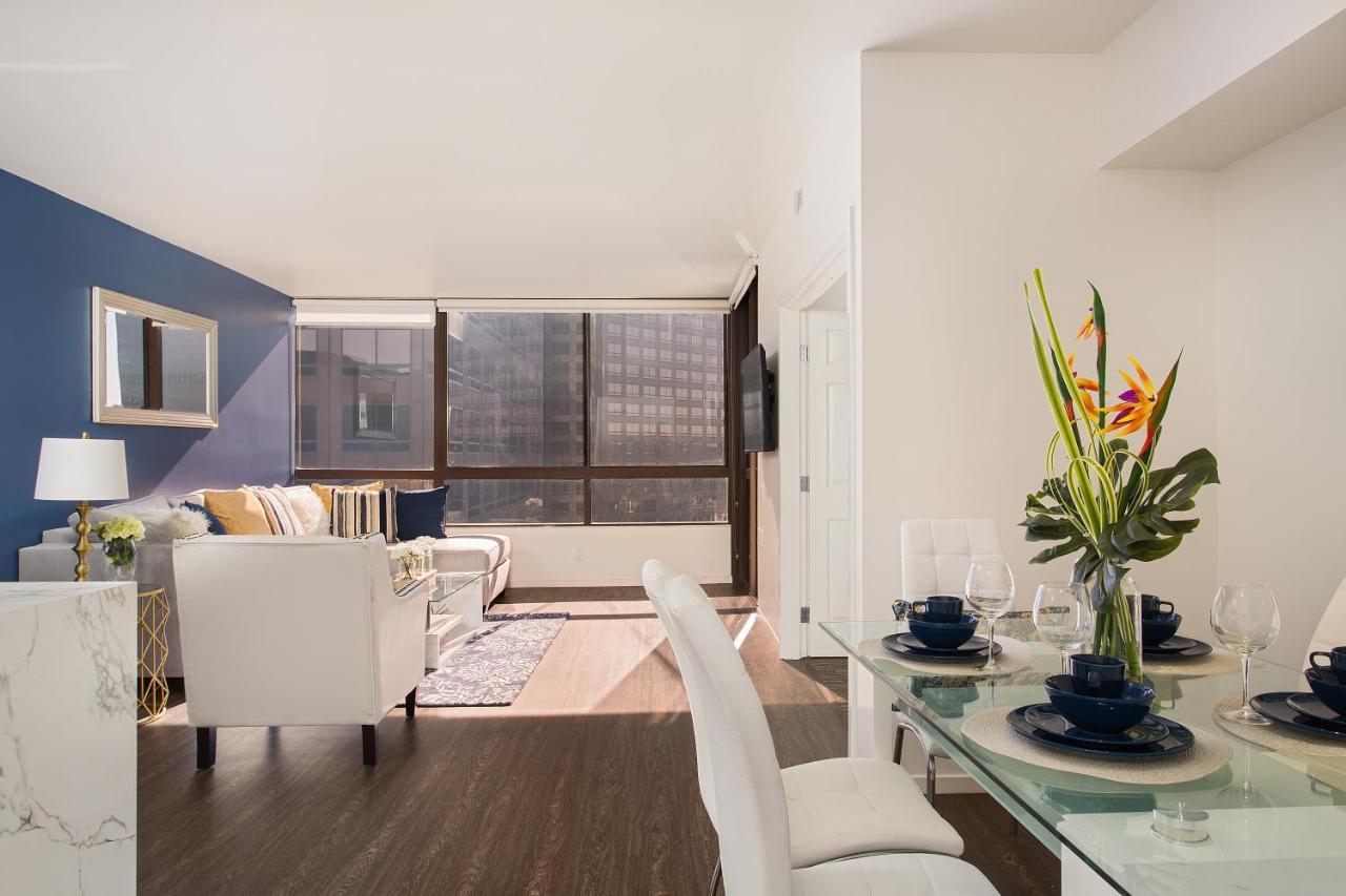 Luxurious Downtown La Penthouse