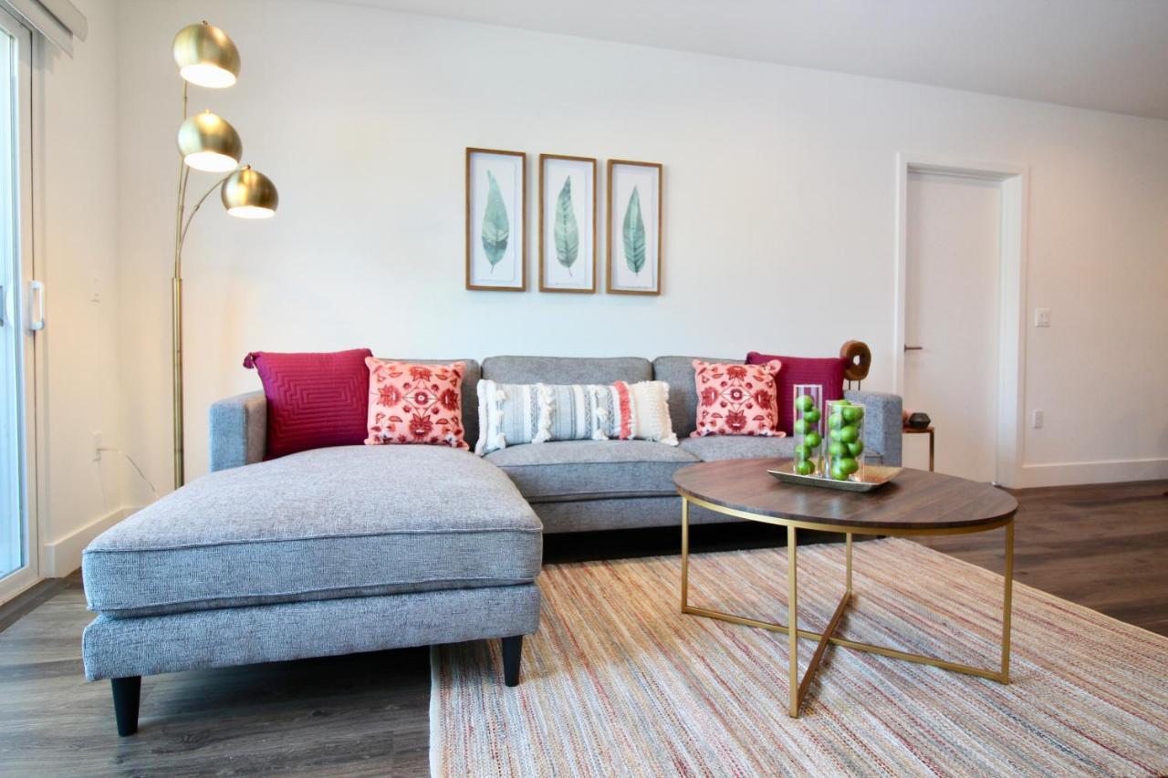 Aparthotel Deluxe Suites | Free Parking | 2br&2bt *