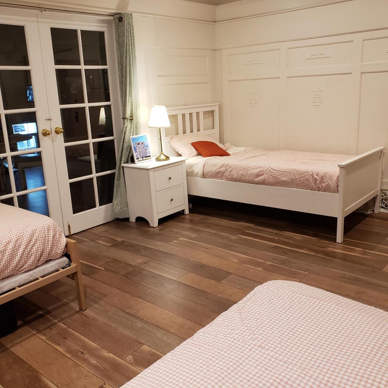 Acomodação com café da manhã  Mystayla Los Angeles
