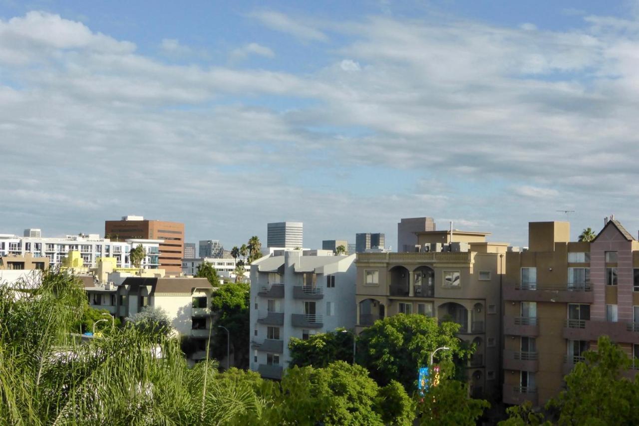 Apartment Beverly Hills Adjacent 2-bedroom Penthouse Los Angeles