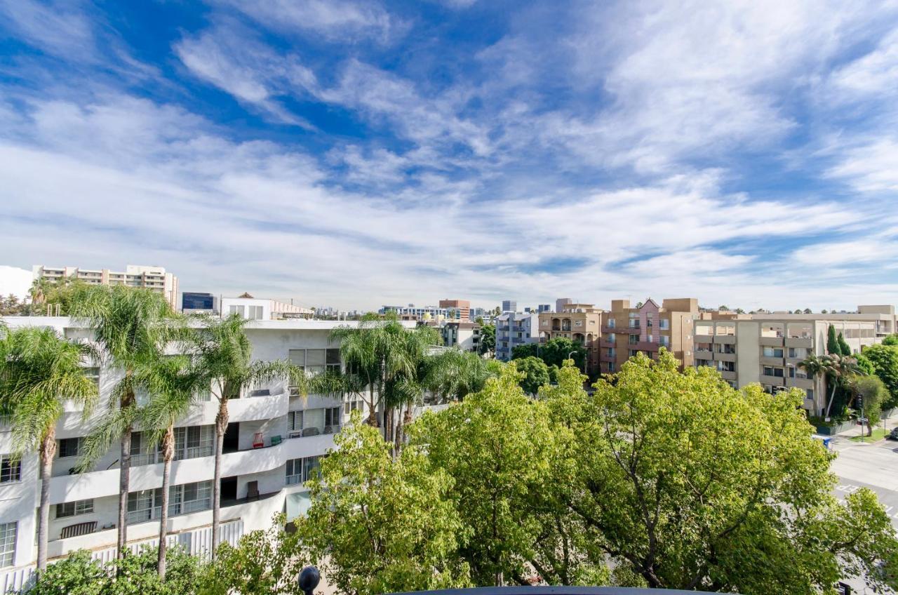 Apartment Beverly Hills Adjacent 2-bedroom Penthouse Los Angeles