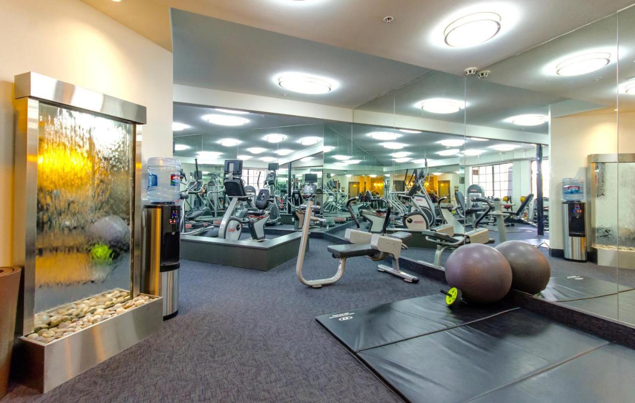 Beverly Hills Adjacent 2-bedroom Penthouse * Los Angeles