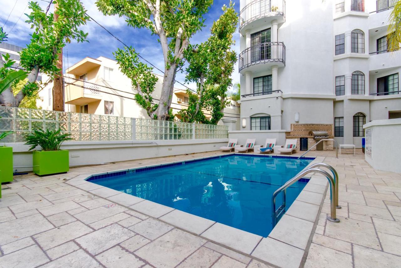 Beverly Hills Adjacent 2-bedroom Penthouse
