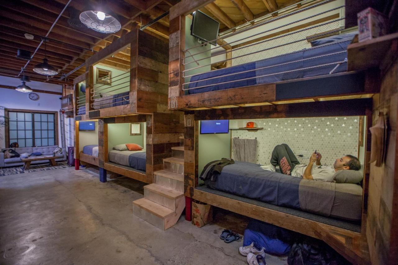 Podshare East Hollywood * Los Angeles