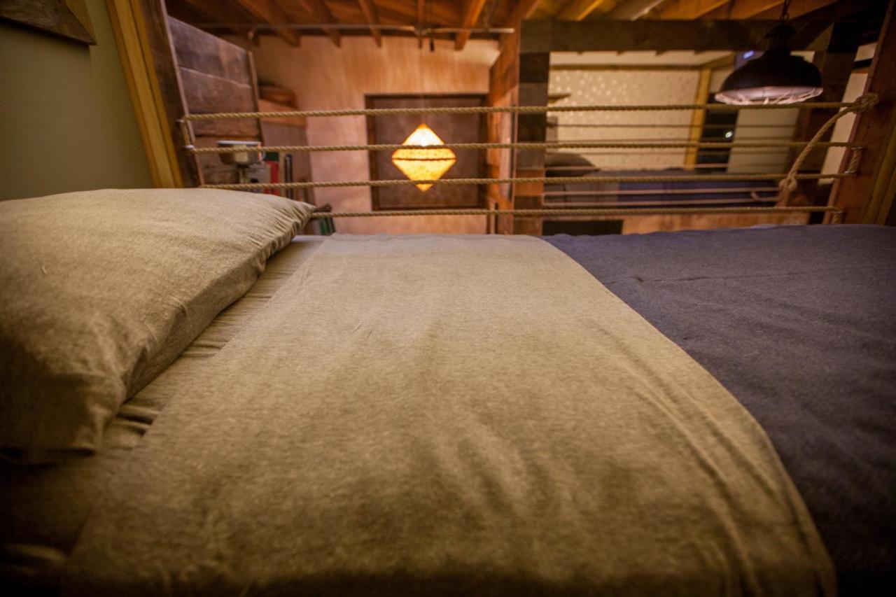 Hostel Podshare East Hollywood Los Angeles