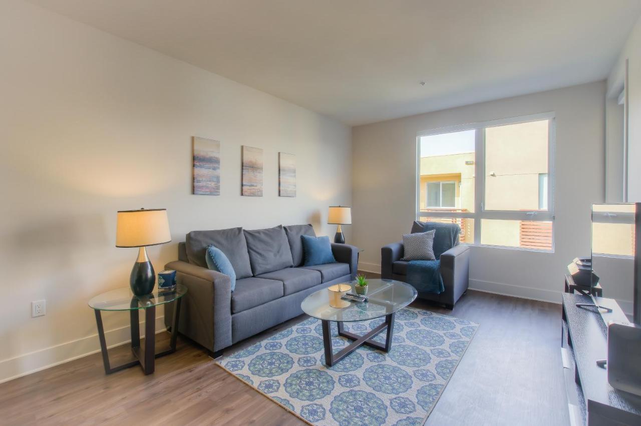 Runway Playa Vista B421 1 Bedroom *