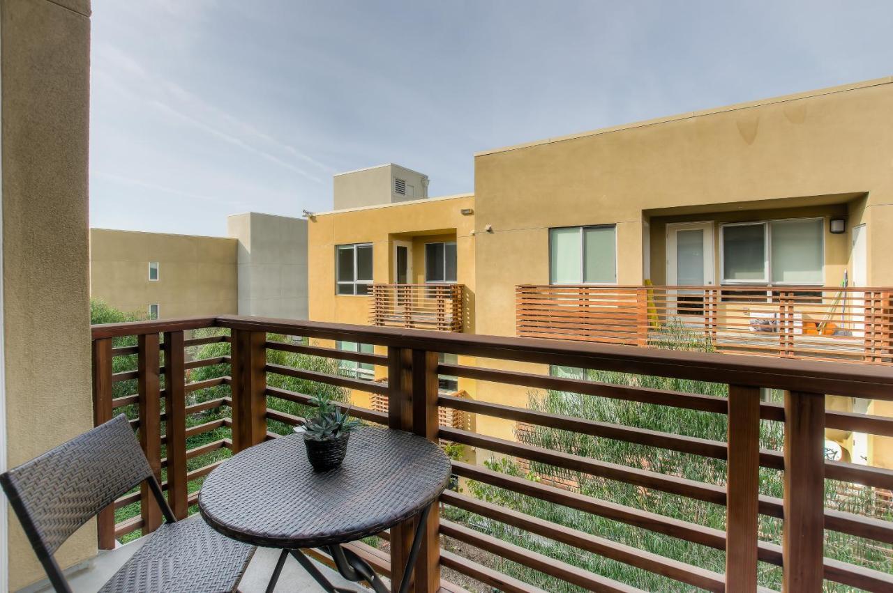 Runway Playa Vista B421 1 Bedroom Apartment