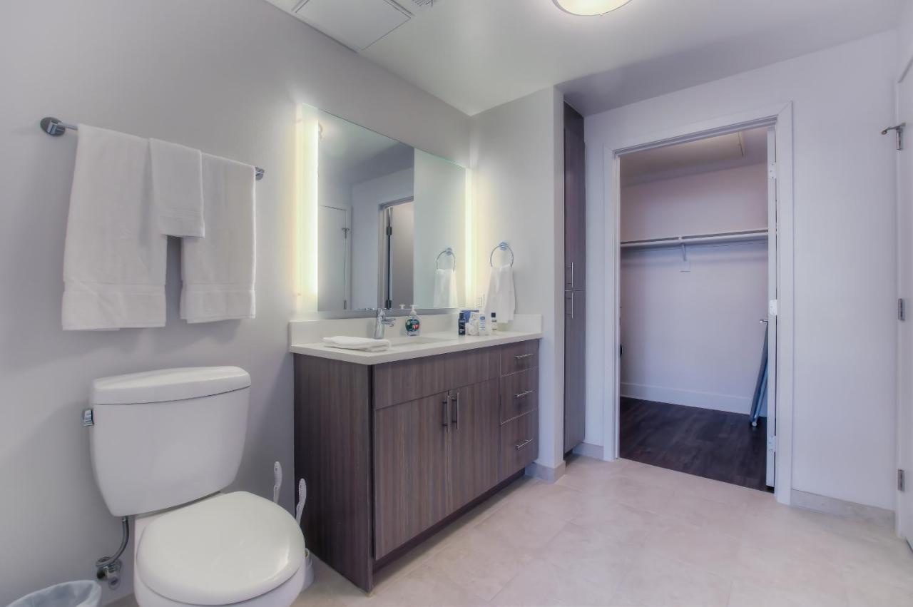 Runway Playa Vista B421 1 Bedroom Apartment