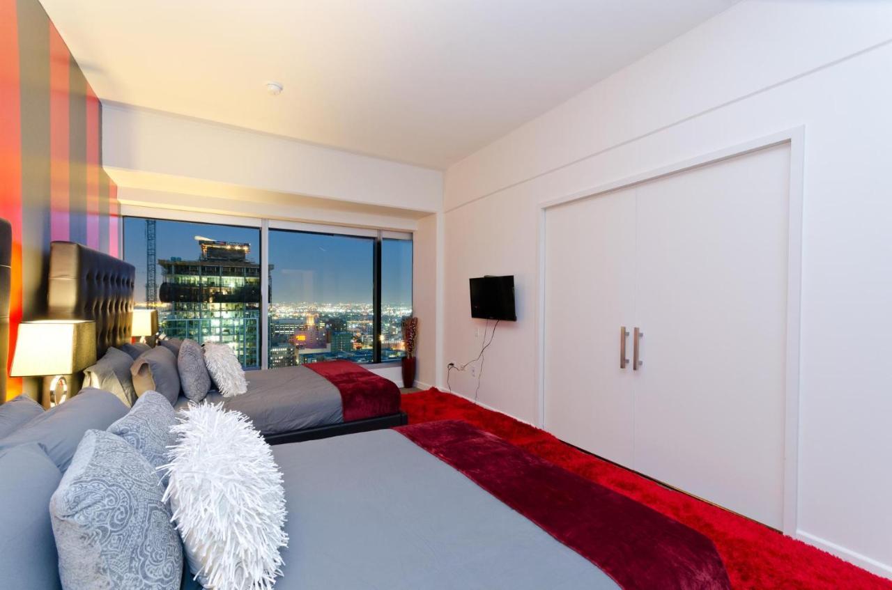 Modern Style 2 Bed 2 Bath In Dtla Apartment Los Angeles