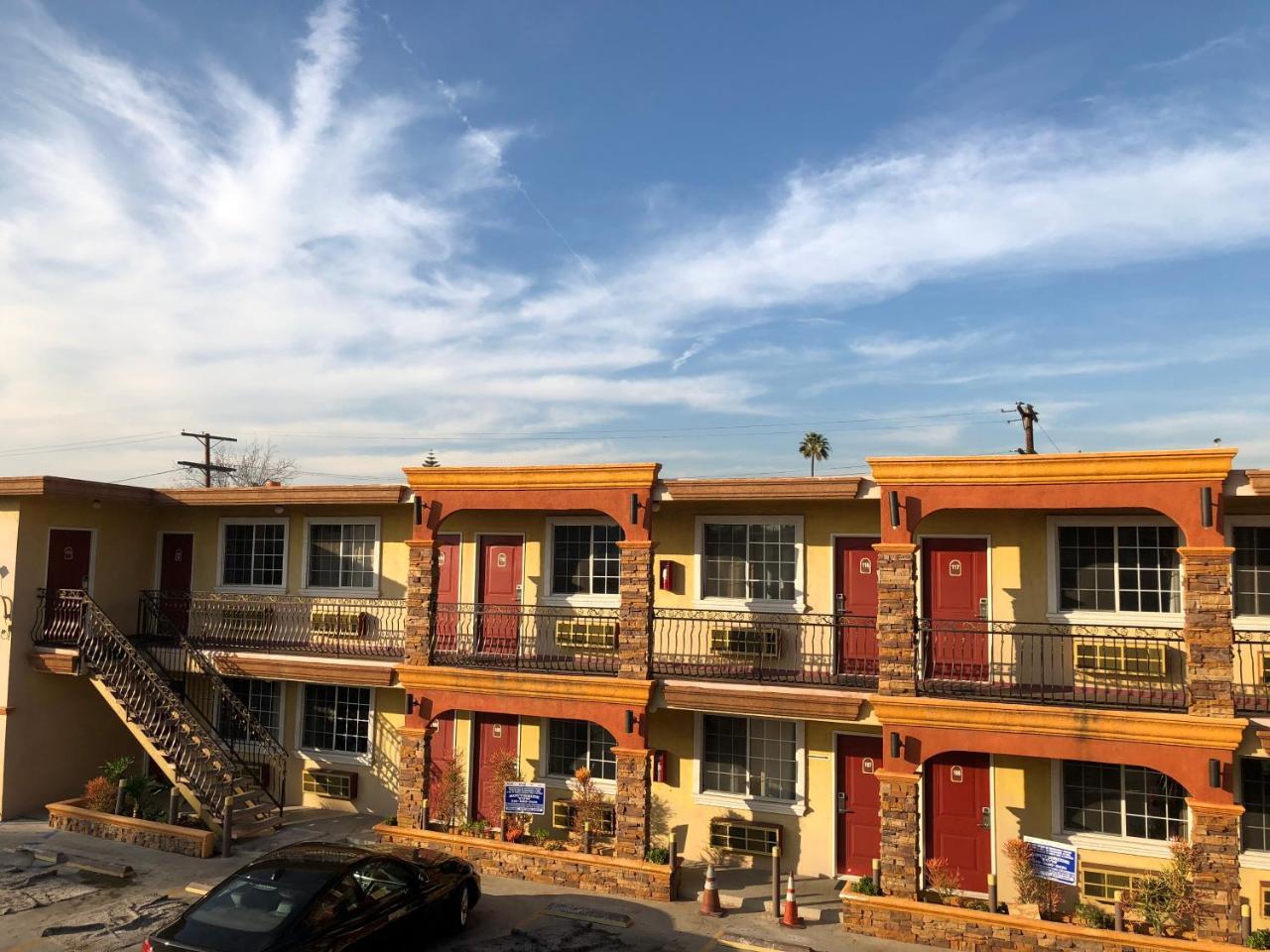 Flight Motel 2*