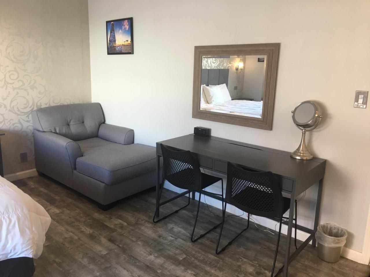 Motel Hollywood 7 Star 2*