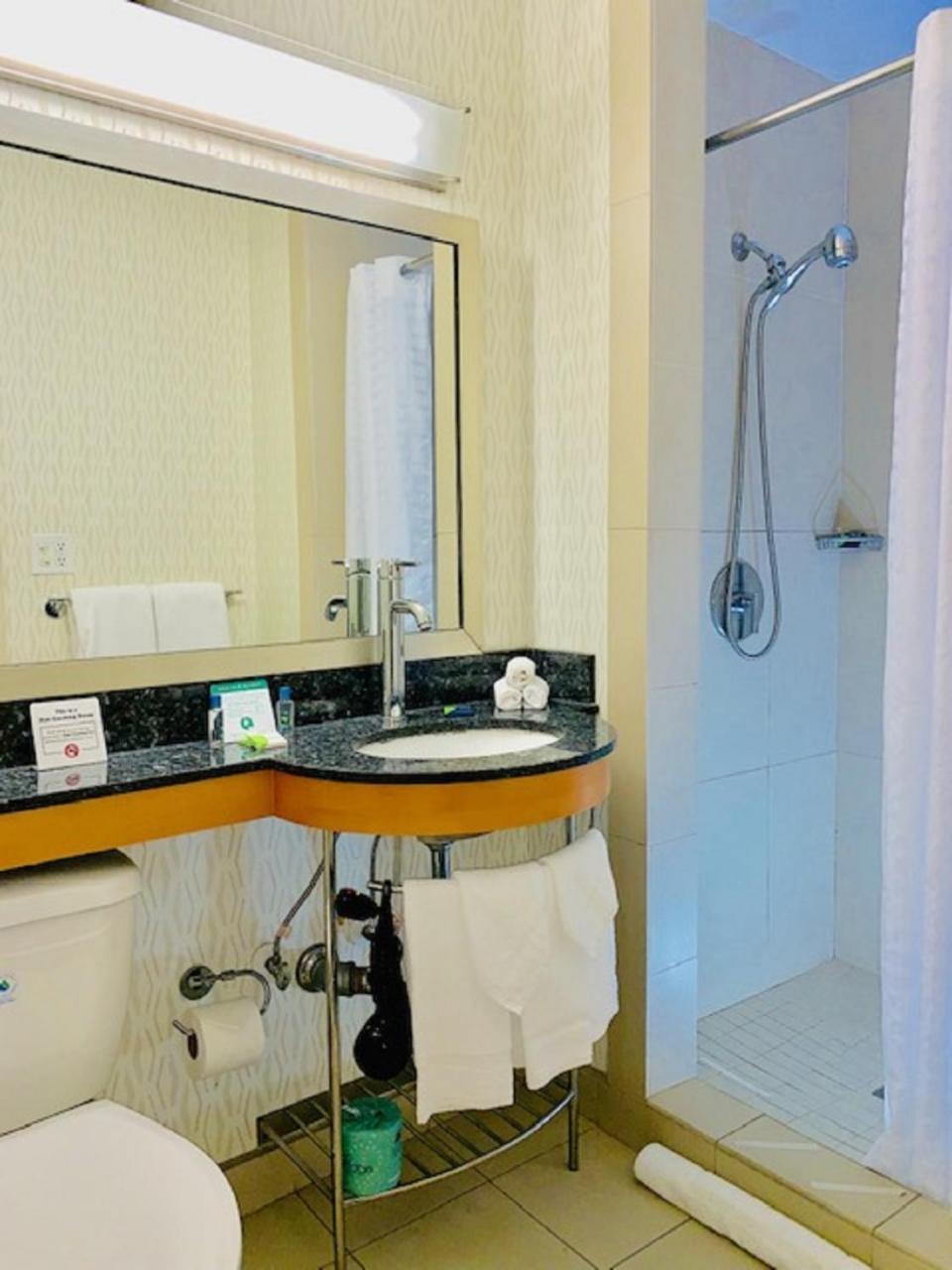 Olivia Hotel Motel 2*