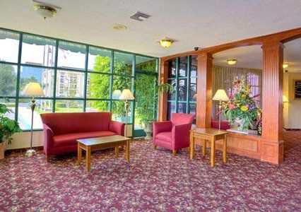 Inn Rodeway Near Melrose Ave 2*