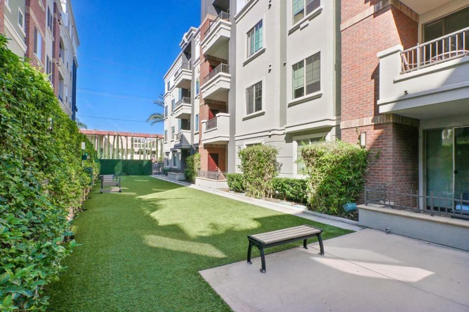 Oakwood At The Adler Apartment Los Angeles