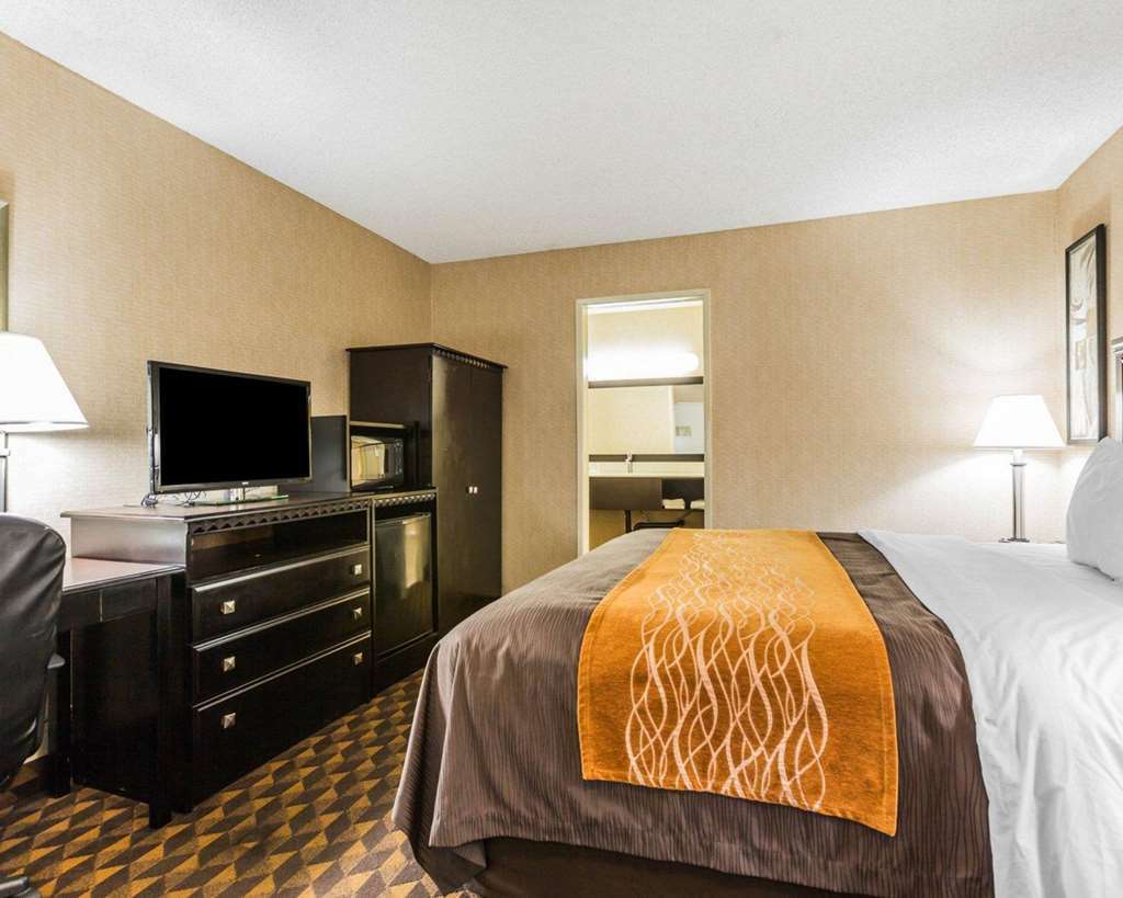 818 Pool, An Ascend Collection Member Hotel 2*