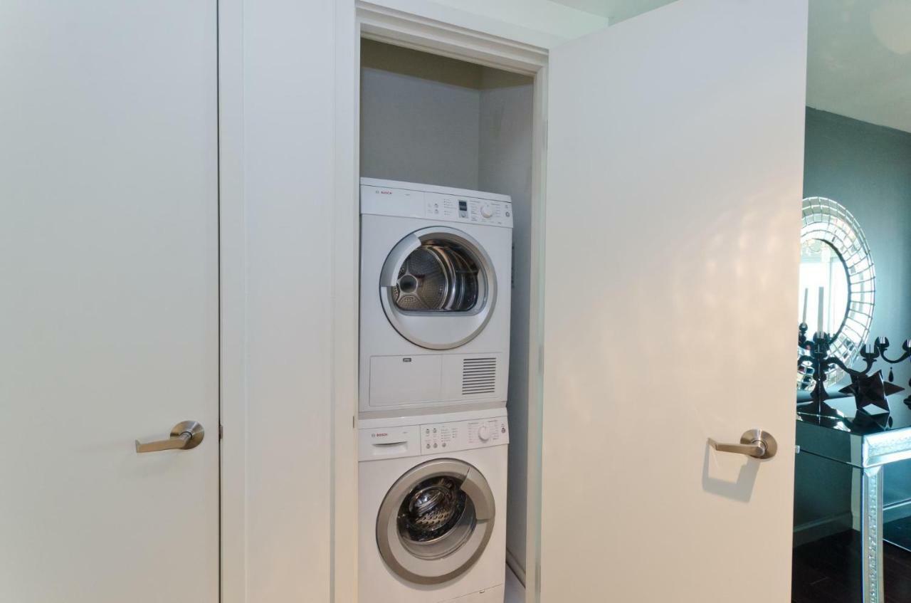 Modern Style 2 Bed 2 Bath In Dtla *