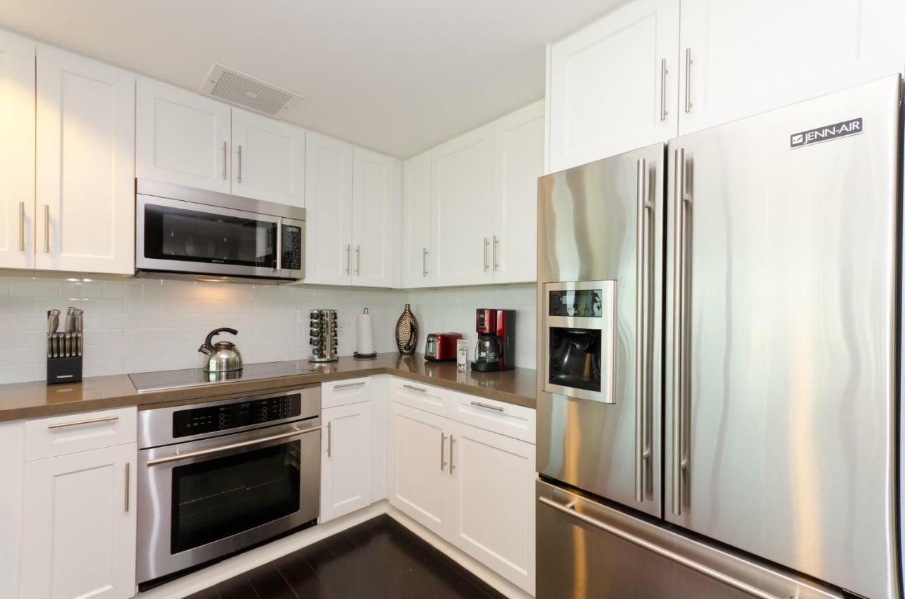 Modern Style 2 Bed 2 Bath In Dtla Apartment Los Angeles