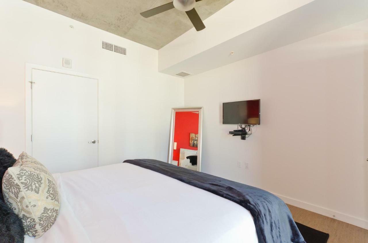 Urban Dtla Vip Penthouse With Pool Table Los Angeles