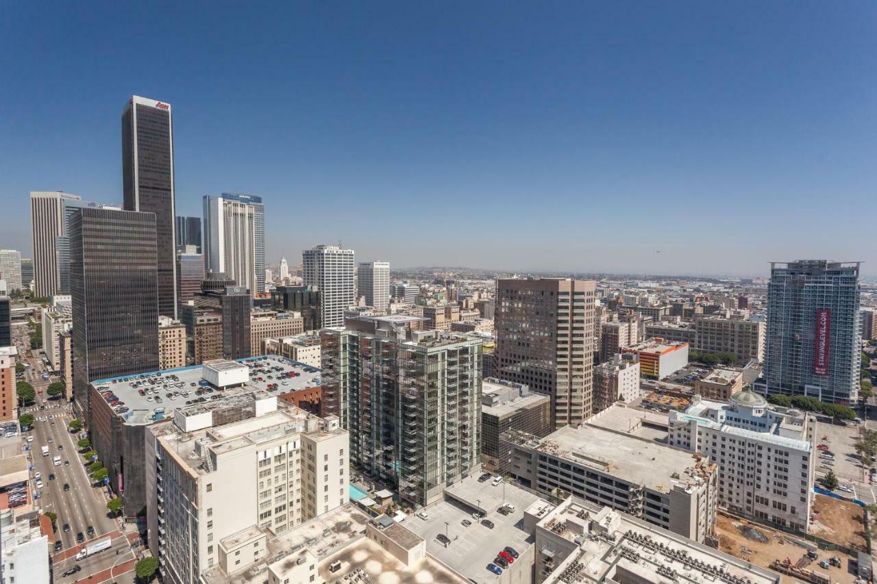 Bright & Modern Dtla 2 Bed 2 Bath Apartment
