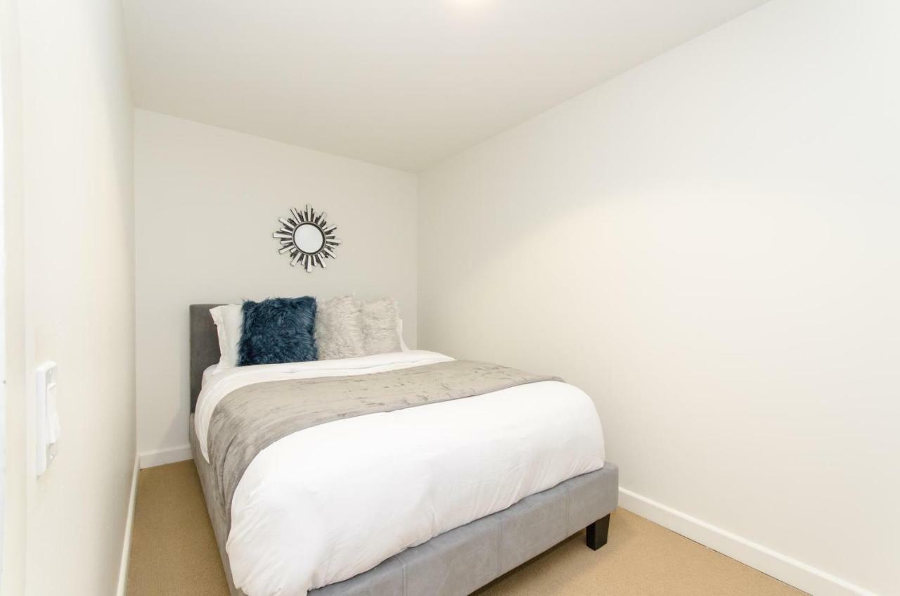 Popular Downtown La Presidential Loft With Pool Table Apartment *