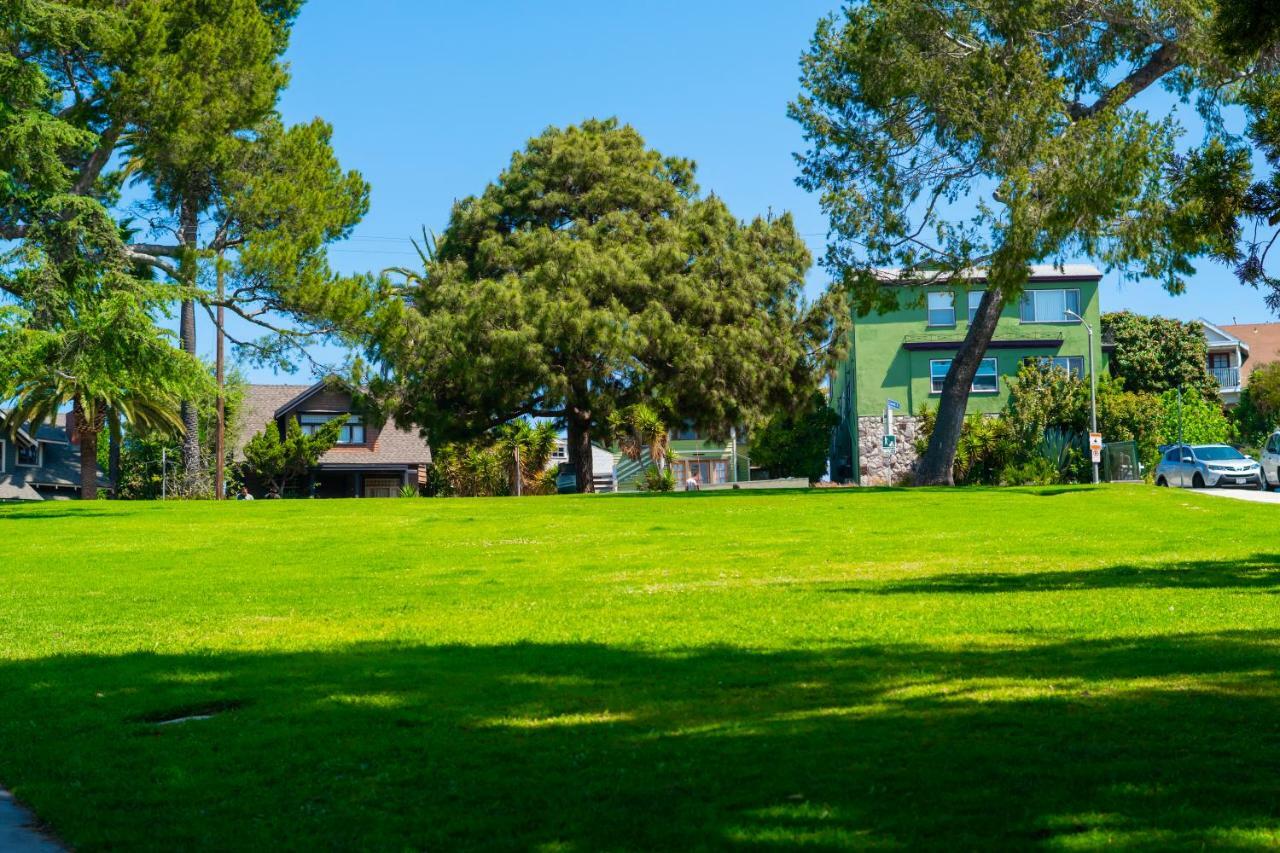 Charming 2br Casita In Front Of Park Apartment *