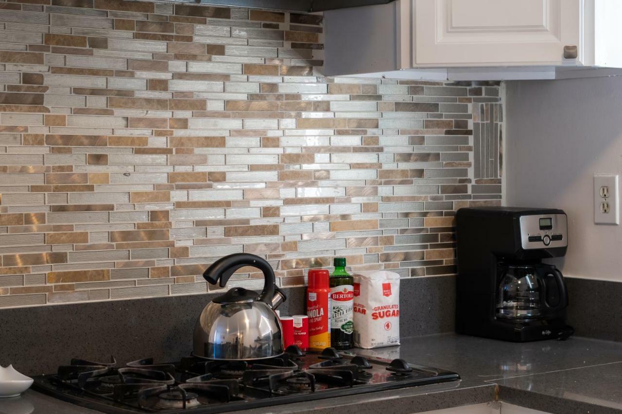 Charming 2br Casita In Front Of Park Los Angeles