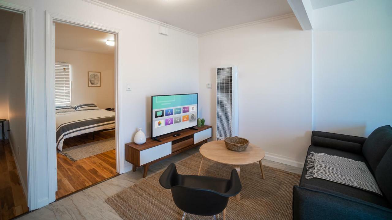 Charming 2br Casita In Front Of Park Apartment *