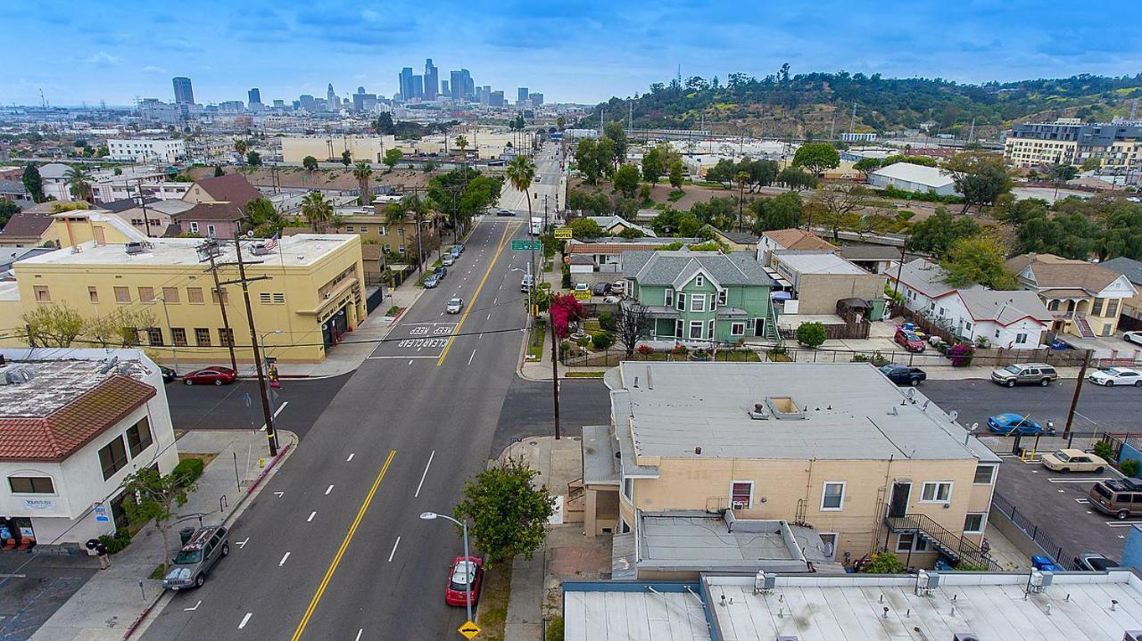 Hostel Pads On Pasadena Ave *