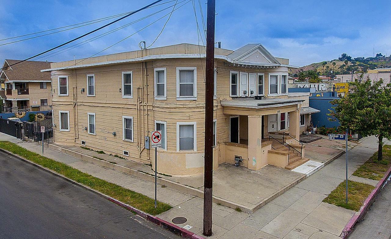 Hostel Pads On Pasadena Ave Los Angeles
