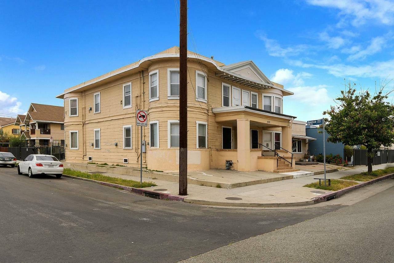 Pads On Pasadena Ave Hostel