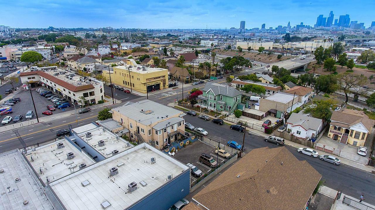 Hostel Pads On Pasadena Ave *