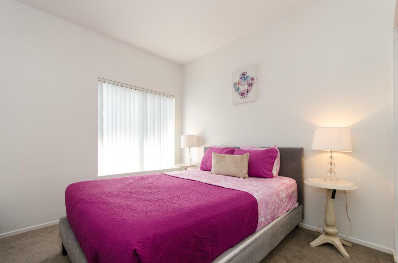 Cozy Walk Of Fame Studio Apartment Los Angeles