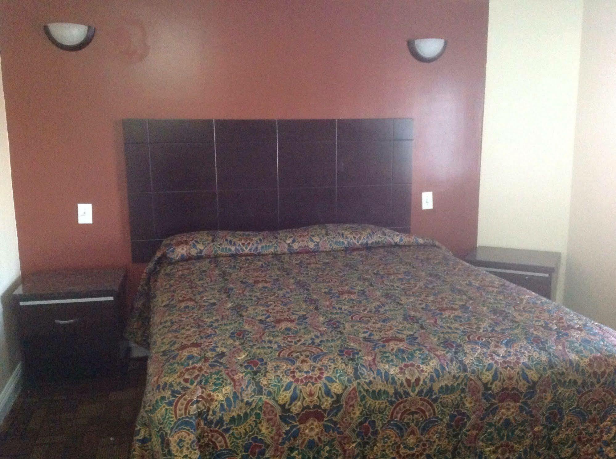 Bronco South 3*