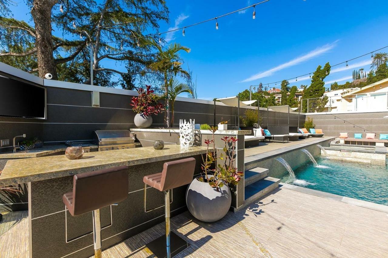 Genesis-hollywood Estate With Stunning Views Los Angeles