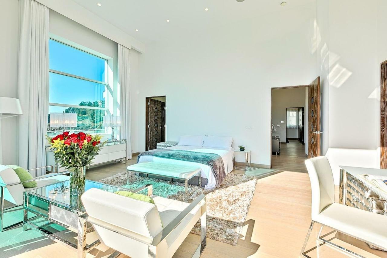 Genesis-hollywood Estate With Stunning Views * Los Angeles
