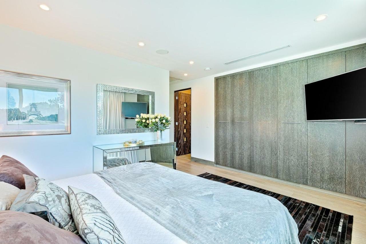 Genesis-hollywood Estate With Stunning Views Villa *